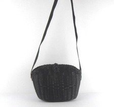 Borsa a secchiello intrecciata