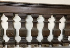 Antica Balaustra In Noce. Fine ‘600. 330XH. 80 Cm