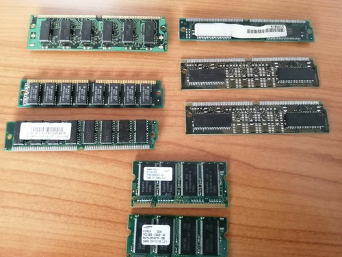 Vendo lotto vecchie memorie - vendo,