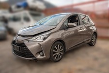 FENDINEBBIA ANTERIORE PER TOYOTA Yaris Serie 8122002110 (17>20)