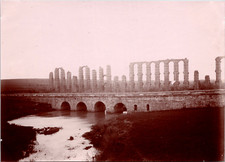 Espagne, ruines aqueduc de