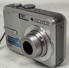 Samsung S860 Silver fotocamera digitale 8,1 MP - testata