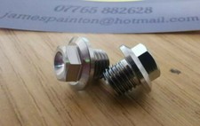 Bulloni tappo portavalvole