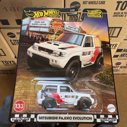 Hot wheels mitsubishi pajero - mitsubishi,