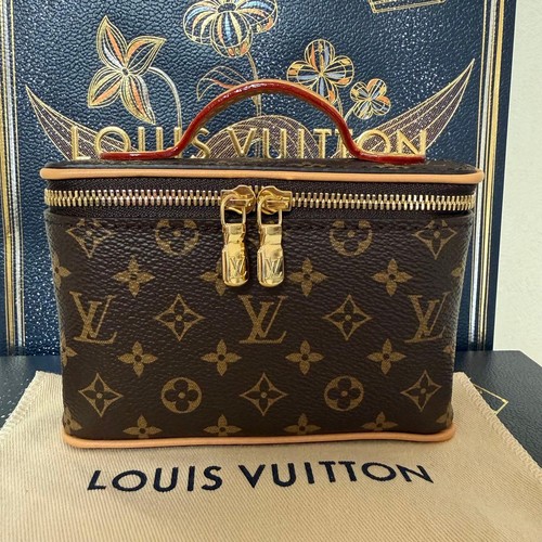 Louis vuitton nice beauty - louis,