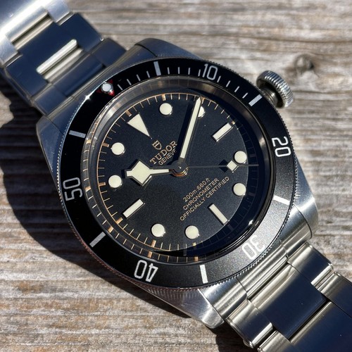 Tudor black bay - 🇨🇭🛡,