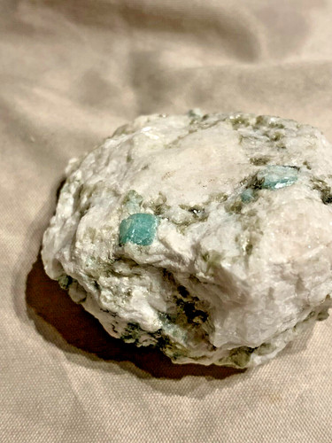 Rare mineral smeraldo - ,