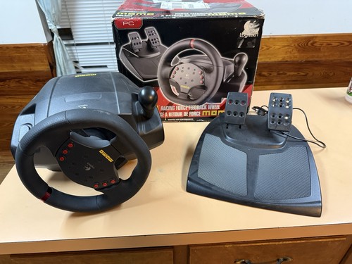 Logitech momo racing - logitech,