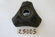 Front wheel hub front wheel
