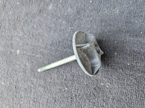 Fiat barchetta supporto - fiat, vite