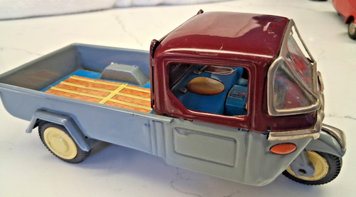 Camion latta tre ruote - in,