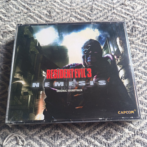 Capcom resident evil - capcom,