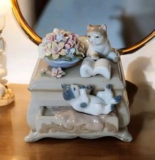 Music box vintage due gattini