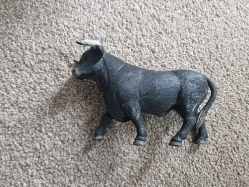 Schleich toro nero - nero, ritirato