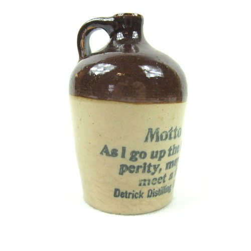 Antica bottiglia whisky - di,