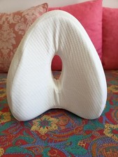 Cuscino per ginocchia in memory foam sfoderabile, fodera con zip, forma a cuore