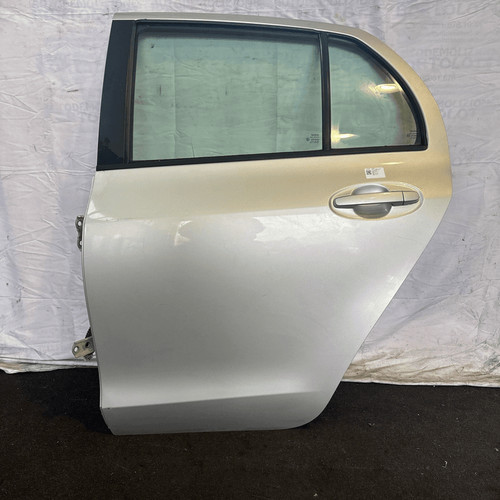 670040d110 porta post sx - post.,