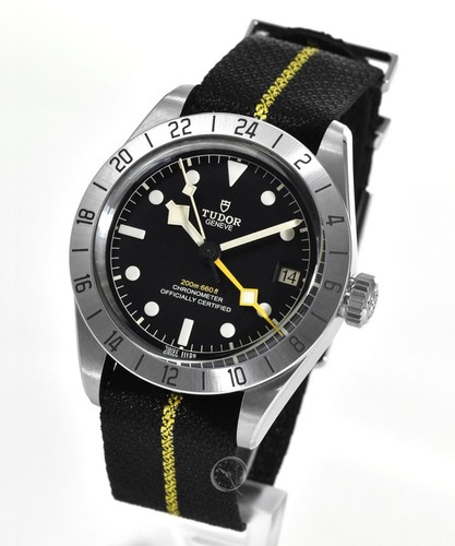 Tudor black bay pro - black,