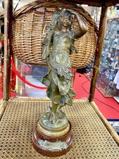 Grande Statuette Régule La