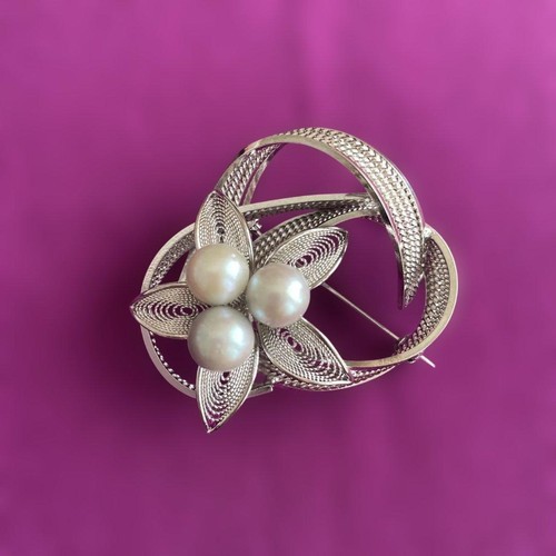 Spilla vintage con - , fiore