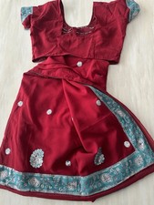Sari donna con top rosso con