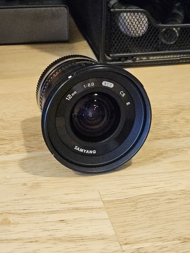 Samyang obiettivo ultra