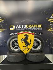 Insegna Distintivo Ferrari - Logo Cavallo Classico - Decorazione Auto Di Lusso Collezionista