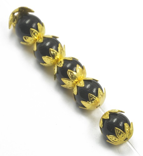 Cappucci con perline - perline, di