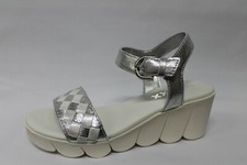 Sandali the flexx - sling, a