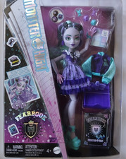 BAMBOLA MONSTER HIGH TWYLA