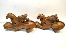 Coppia Di Statuette Grifoni