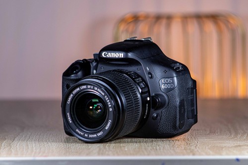 Canon 600d 55mm is - 18-55mm,