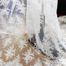 Abito Da Sposa In Pizzo Con