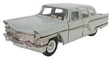 Chaika GAZ Limousine Crema