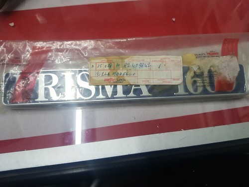 Scritta lancia prisma - lancia,