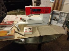 BERNINA B 530 Swiss Red