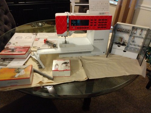 Bernina 530 swiss red - bernina,