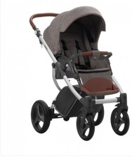  trio con ovetto reclinabile. Alcuni pezzi nuovi mai usati