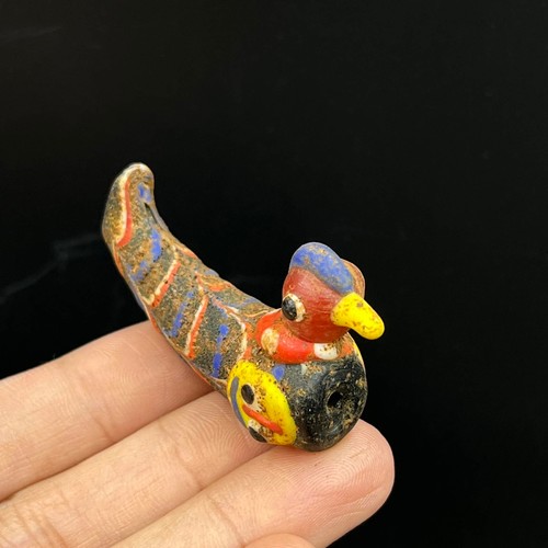 Bellissima statuina uccellino
