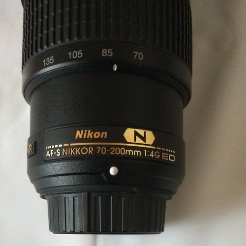 Nikon nikkor 200 - af-s, mm