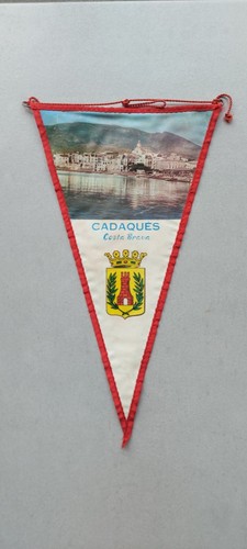 Ancien fanion touristique - ancien,