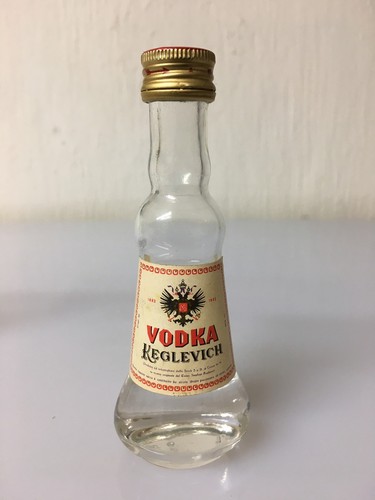 Mignon miniature vodka - mignon,