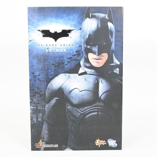 Hot toys mms67 batman - hot,