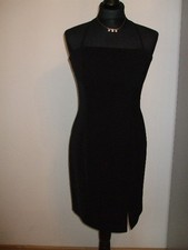 Elegante abito nero con pietre