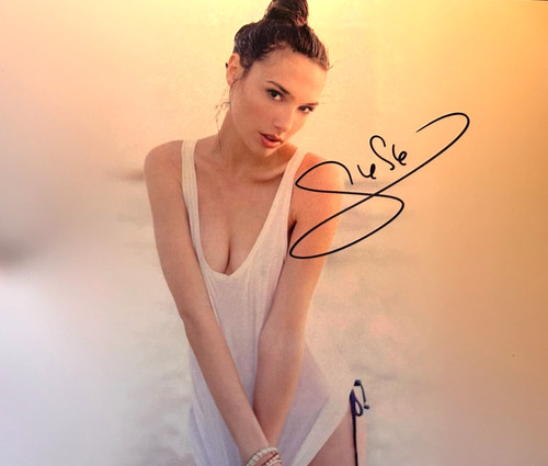 Gal gadot firmato - gadot, (sexy!!)