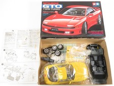 Kit di montaggio 1:24 Tamiya