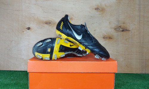 Nike total laser - nike,