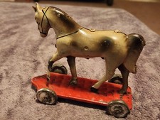 Vecchio giocattolo penny in