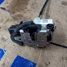 13579557 Serratura porta post. SX OPEL ASTRA (P10) 1.6 T (132Kw) Ber 5p/b/1598cc