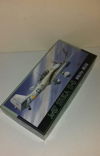 Junkers stuka white - 87,
